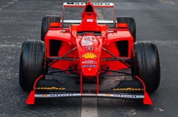 Új gazdát keres Michael Schumacher egyik legsikeresebb F1-es autója