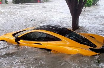 Majdnem félmilliárdos autót sodort magával a hurrikán