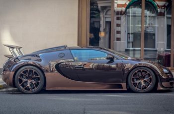 Ennyibe kerül a Bugatti Veyronban egy gyertyacsere