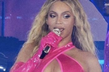 Beyoncé addig ugrált a színpadon még kiugrottak az almák a gyümölcskosárból