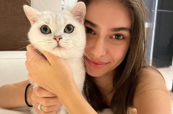 Alina imádja a macskákat, és szívesen örökbe fogadna egy kandúrt is
