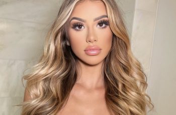 Tori Hubbard már karácsonyi üzemmódban: a fitneszikon idén is mindenkit leköröz az előkészületekkel